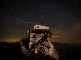 Santuario De Bellmunt, hotel v destinaci Sant Pere de Torelló