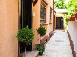 Guesthouse Smart, δωμάτιο σε οικογενειακή κατοικία στο Βουκουρέστι