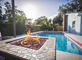 Heated Pool in Private House w/ Fire Pit, holiday home in Seffner