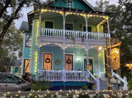 Peace & Plenty Inn Bed and Breakfast Downtown St Augustine-Adults Only、セント・オーガスティンのホテル