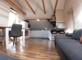 Moderne, gemütliche DG-Wohnung in ruhiger Lage, cheap hotel in Neunburg vorm Wald