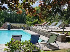 LA GRANGE, hotel com piscina em Padirac