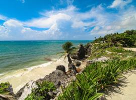 Mya Residence 206 at Aldea Zama, hotell i Zama i Tulum