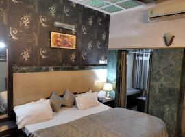 ์นธํธ๋ฅด์ ์์นํ ํธํ
Hotel The Central