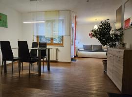 Einfaches ruhiges Apartment, hotel Laichingenben