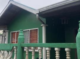 The Green House, hotel di Bocas Town