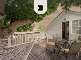 Traveler's Palm by Brightwild – apartament w mieście Key West