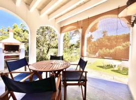 Es cap de Cantó Casa ideal para familias, hotel di Cala' en Bosch