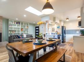 Downtown Mill Valley Modern Cozy Upstairs Apartment in Best San Francisco Bay Area, penginapan di Mill Valley