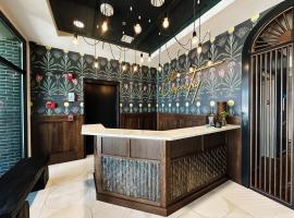 The Carpentry Hotel, hotel na may parking sa Dalton