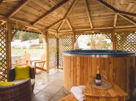 Le Chalet Bed&Bath -Chez Les Alfreds、Soubeyのシャレー