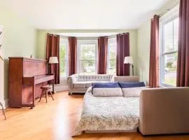 Cozy Studio in Downtown Freeport