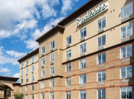 Radisson Hotel & Suites Fort McMurray, hotell i Fort McMurray