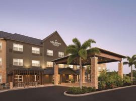 Country Inn & Suites by Radisson, Bradenton-Lakewood-Ranch, FL、ブレーデントンのゴルフ場併設ホテル