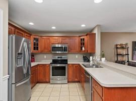 Entire townhouse close to Hershey Park, hotel v destinaci Enola