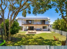 Pangkarra -Stunning Beach House - Family friendly, hotel in Pottsville