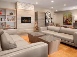 Country Inn & Suites by Radisson, Duluth North, MN, hotel blizu aerodroma Aerodrom Duluth International - DLH, 