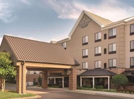 Country Inn & Suites by Radisson, Raleigh-Durham Airport, NC、モリスビルのホテル