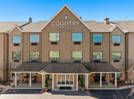 Country Inn & Suites by Radisson, Asheville at Asheville Outlet Mall, NC、アッシュビルにあるアッシュビル地域空港 - AVLの周辺ホテル
