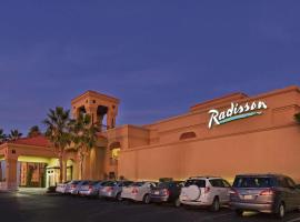 Radisson Hotel El Paso Airport: El Paso şehrinde bir otel