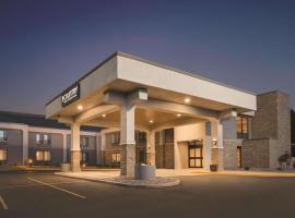 Country Inn & Suites by Radisson, La Crosse, WI, hotel near La Crosse Municipal Airport - LSE, 