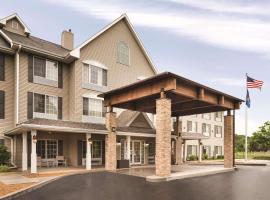 Country Inn & Suites by Radisson, West Bend, WI, hotel v destinácii West Bend