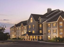 Country Inn & Suites by Radisson, Madison, WI, hotel dengan parking di Madison