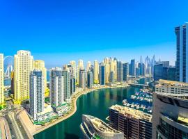 Luxury 1 Bedroom Marina View, Sleeps 5, 1 Min to Metro