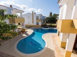 Apartamentos Casa del Sol, hotel in Cala Blanca