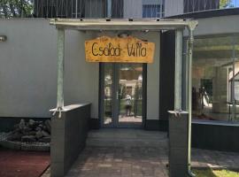 Családi Villa, hotel v destinaci Balatonszemes