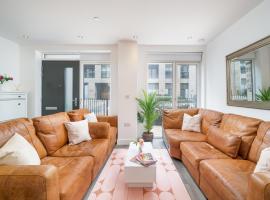 Madika Homes - Cosy 2 Bed 2 Bath in Colindale London, apartment in Colindale