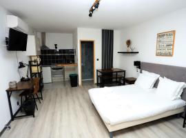 Apparts' hôtel Casa di a Restonica, serviced apartment in Corte