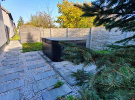 Pueblo Jacuzzi, appart'hôtel à Stegna