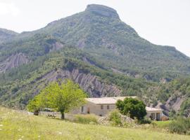 Charmante chambre d'hôtes en pleine nature, soodne hotell sihtkohas Orpierre