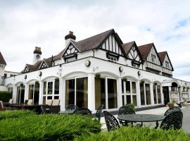 Buckatree Hall Hotel, hotel di Telford