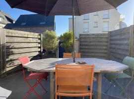 487 - Maison T3, sur la plage de Caroual, Hotel in Erquy
