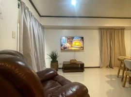 The Bachelor's Suite at Mactan Airport, pet-friendly hotel in Pusok