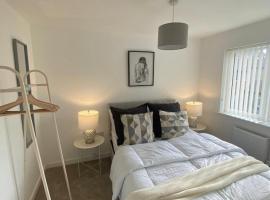 Temper Mill 3 BR Garden & FREE parking, hotel di Newport