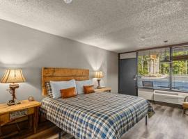Stonegate Lodge W Pool & Outdoor Firepits Room #201, ξενοδοχείο σε Eureka Springs