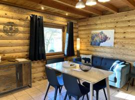 L'OURSBLANC Chalet en rondins，位于拉布雷斯的酒店