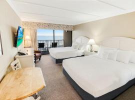 Beachy 5th Floor Oceanfront Room, family hotel in Pawleys Island