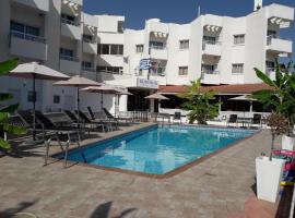 Boronia Hotel Apartments, hotell i Larnaca