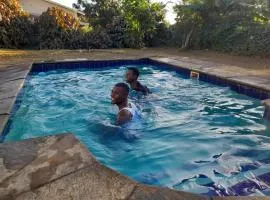 56 Archer Crescent Mainhouse