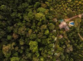 Villas Corcovado-AC-Jacuzzi-Pool-Great Views-Nature-Relaxing โรงแรมในปัวร์โตคิมาเนซ