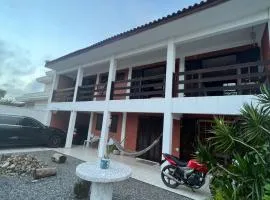 Sobrado aconchegante na Enseada