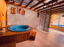 Magic house banheira de hidromassagem e piscina, cottage in Rio Grande