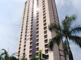 Flat confortável e econômico hotel condomínio cristal place