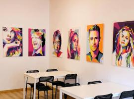 Arc House Pop Art, hostel v destinaci Madrid
