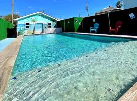 The Poolside Bungalow, hotel en Galveston