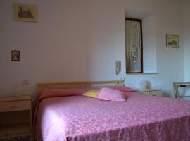 Da Bianchina, отель типа «постель и завтрак» в городе Capanne
